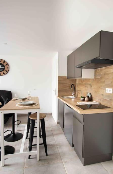 Apt T2 Neuf Terrasse Arlés Exterior foto